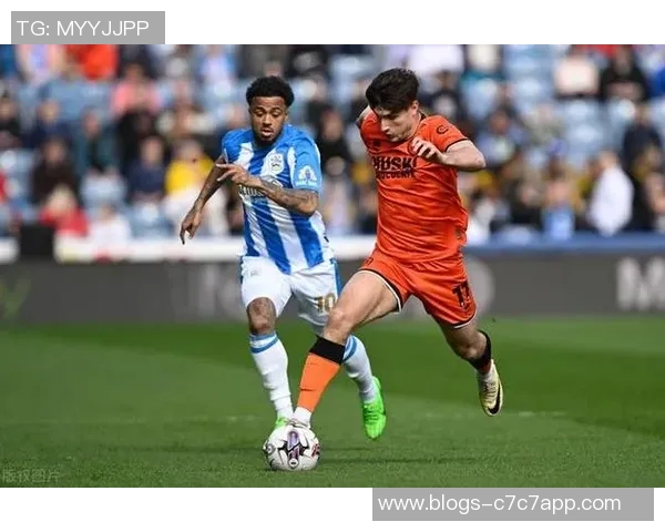 伯明翰城与考文垂的激烈对决揭示英冠联赛的竞争魅力与球队实力较量 伯明翰城与考文垂的激烈对决揭示英冠联赛的竞争魅力与球队实力较量